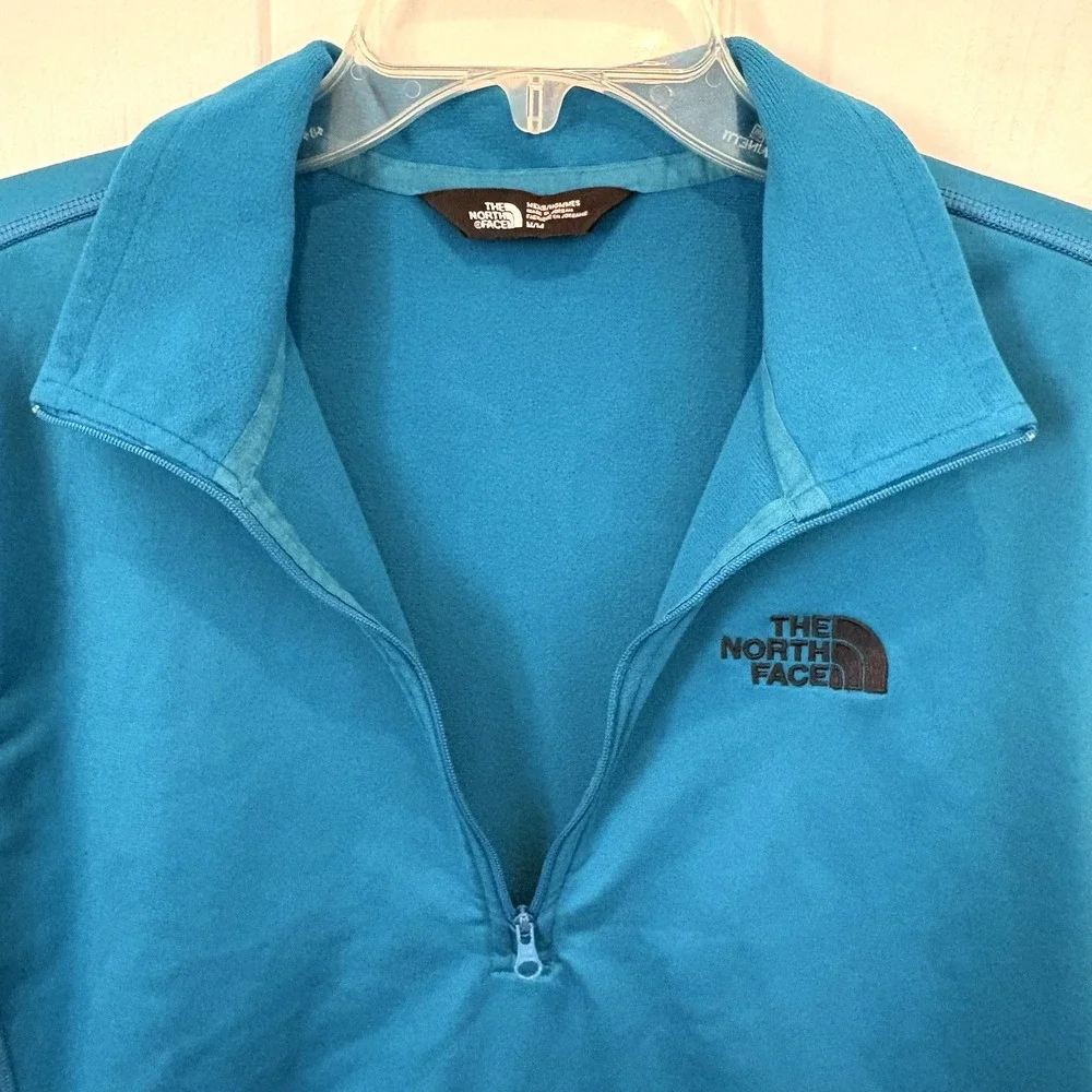 The North Face Pullover Men Medium Aqua 1/4 Zip Long Sleeve Outdoor Hiking Layer